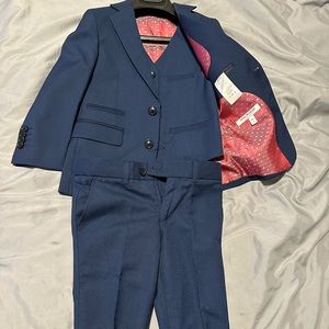 Formal attire for boys